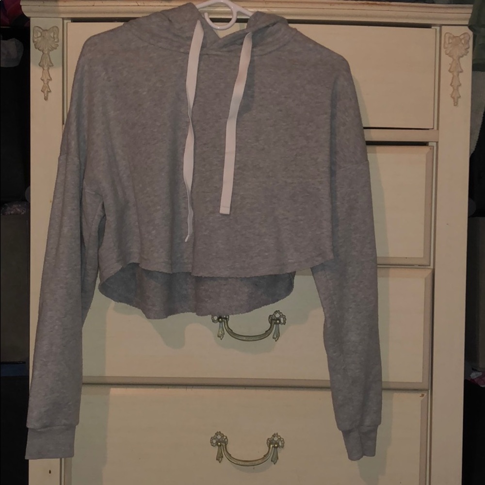 Forever 21 Grey crop top hoodie!